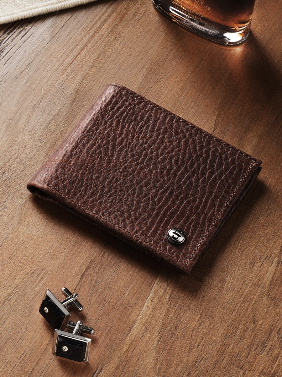 Bison Leather Stetson Rivet Bi-Fold Wallet