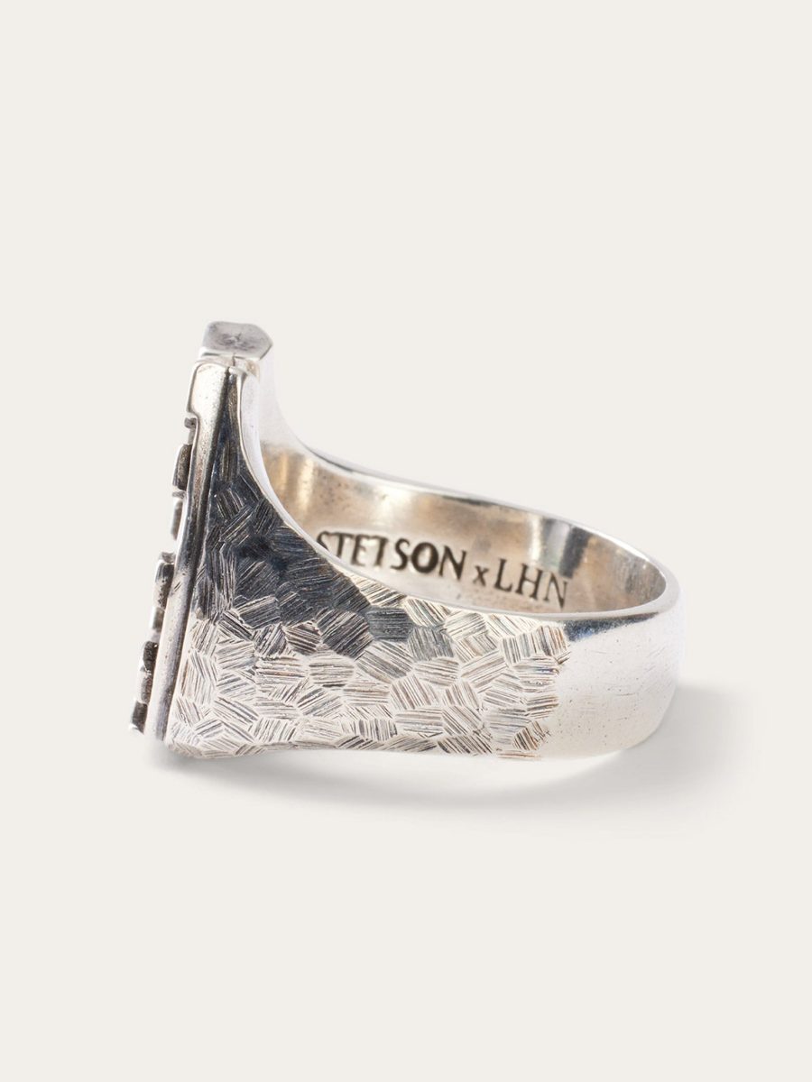 Horseshoe Ring